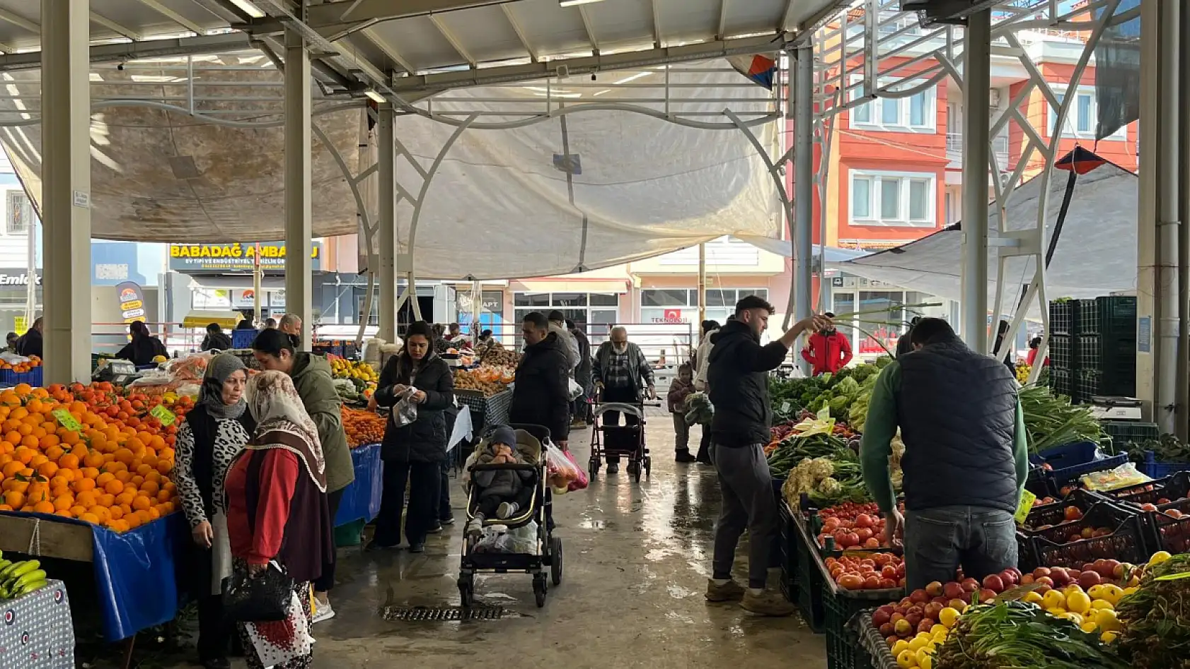 Fethiye Patlangıç Pazarı esnafı: 'Üretim düştü, fiyatlar yükseldi, alım gücü geriledi'