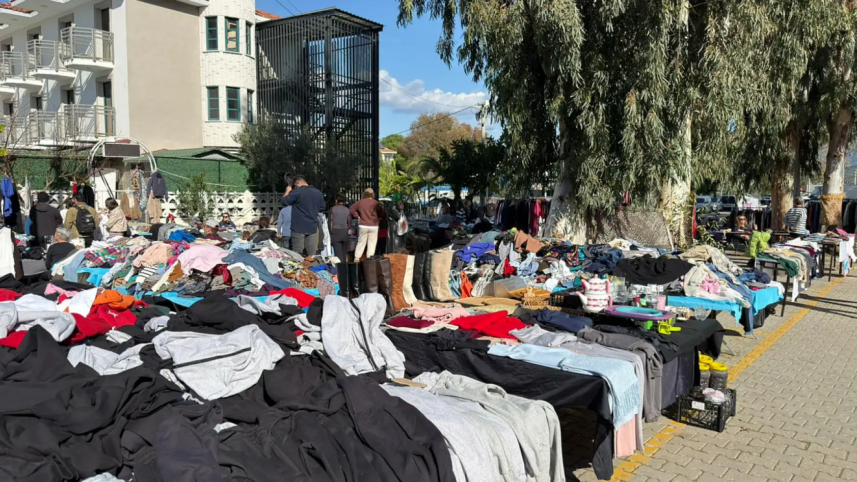 Fethiye'de Çalış 2. El Pazarı'nın günü değişti, esnaf tepkili