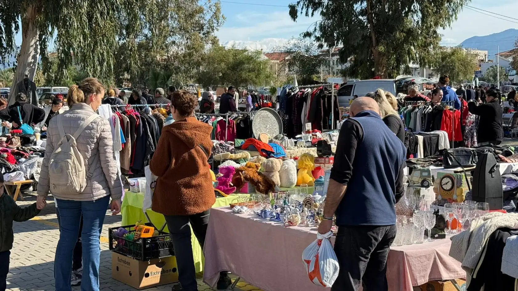 Fethiye'de Çalış 2. El Pazarı'nın günü değişti, esnaf tepkili