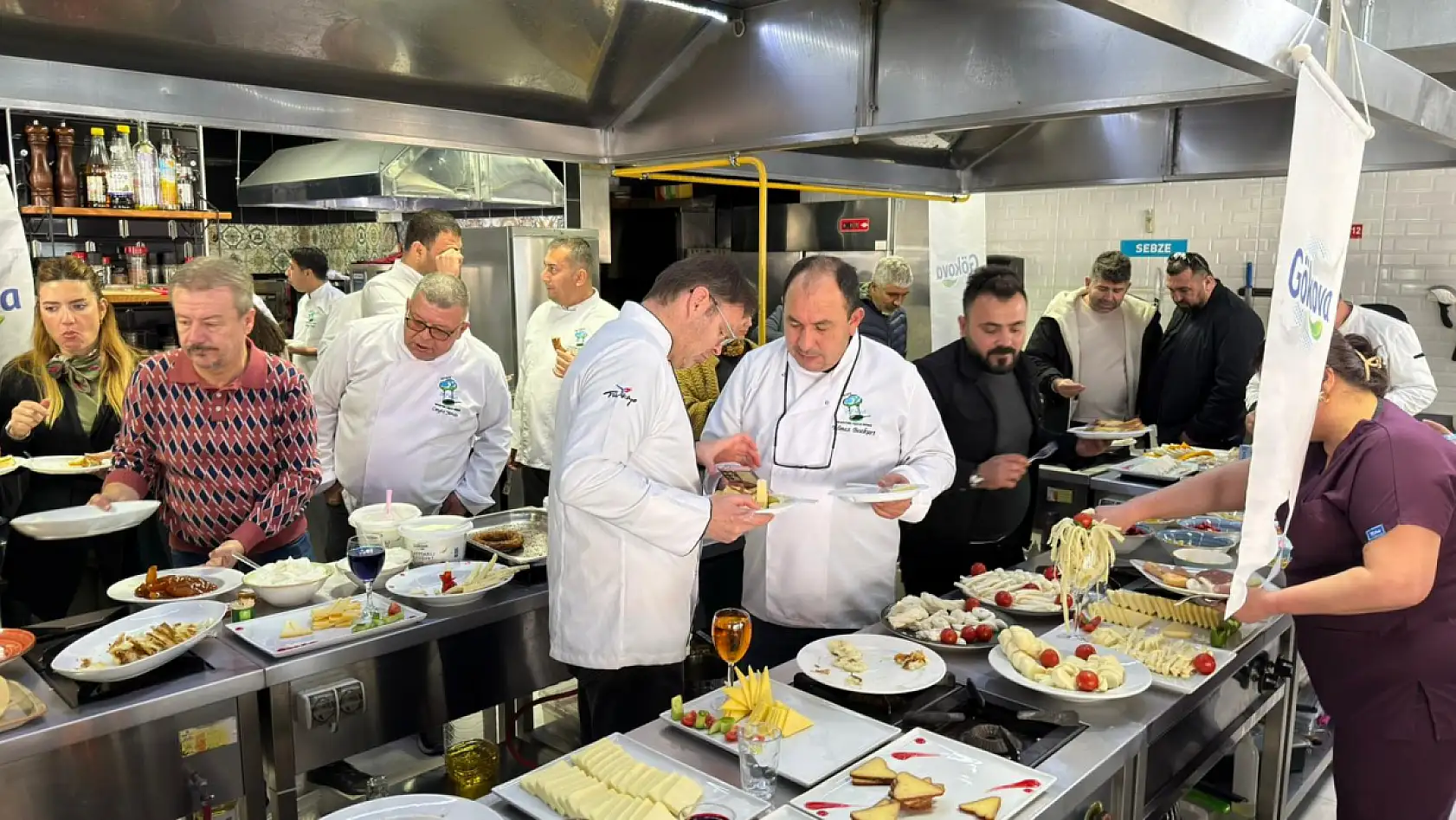 Şef Mavi'den Fethiye'de süt ürünleriyle demo günü