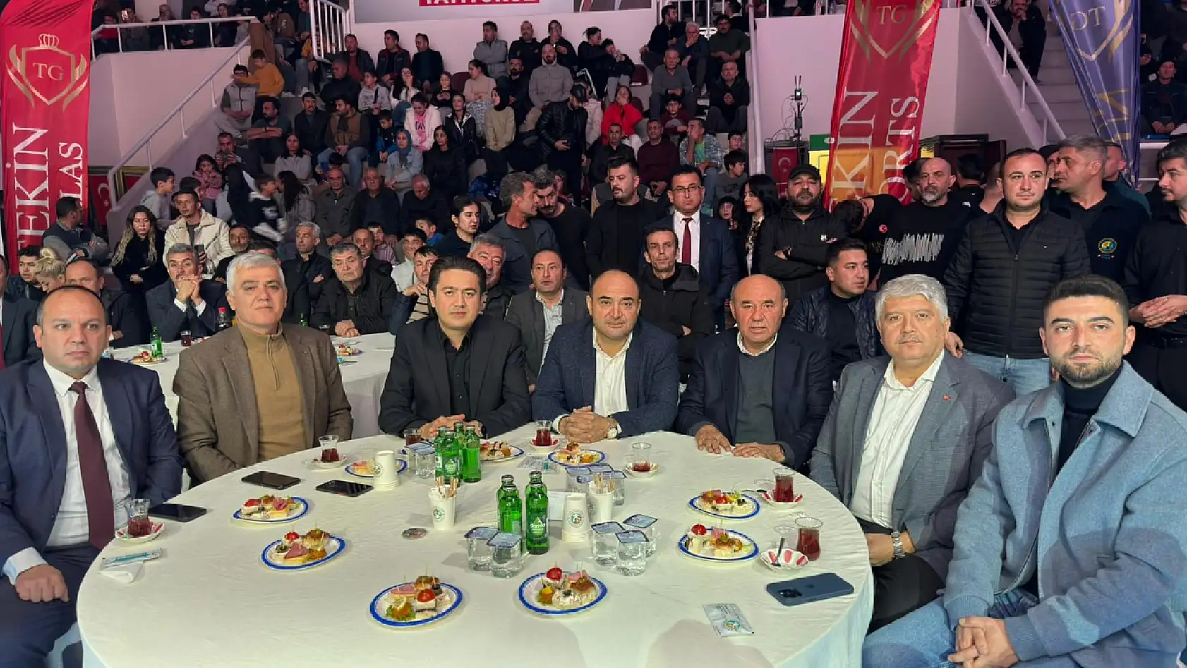 Şükrü Altay'dan Seydikemer'de Tarihi Zafer: 3 WBC Kemerini Birden Kazandı