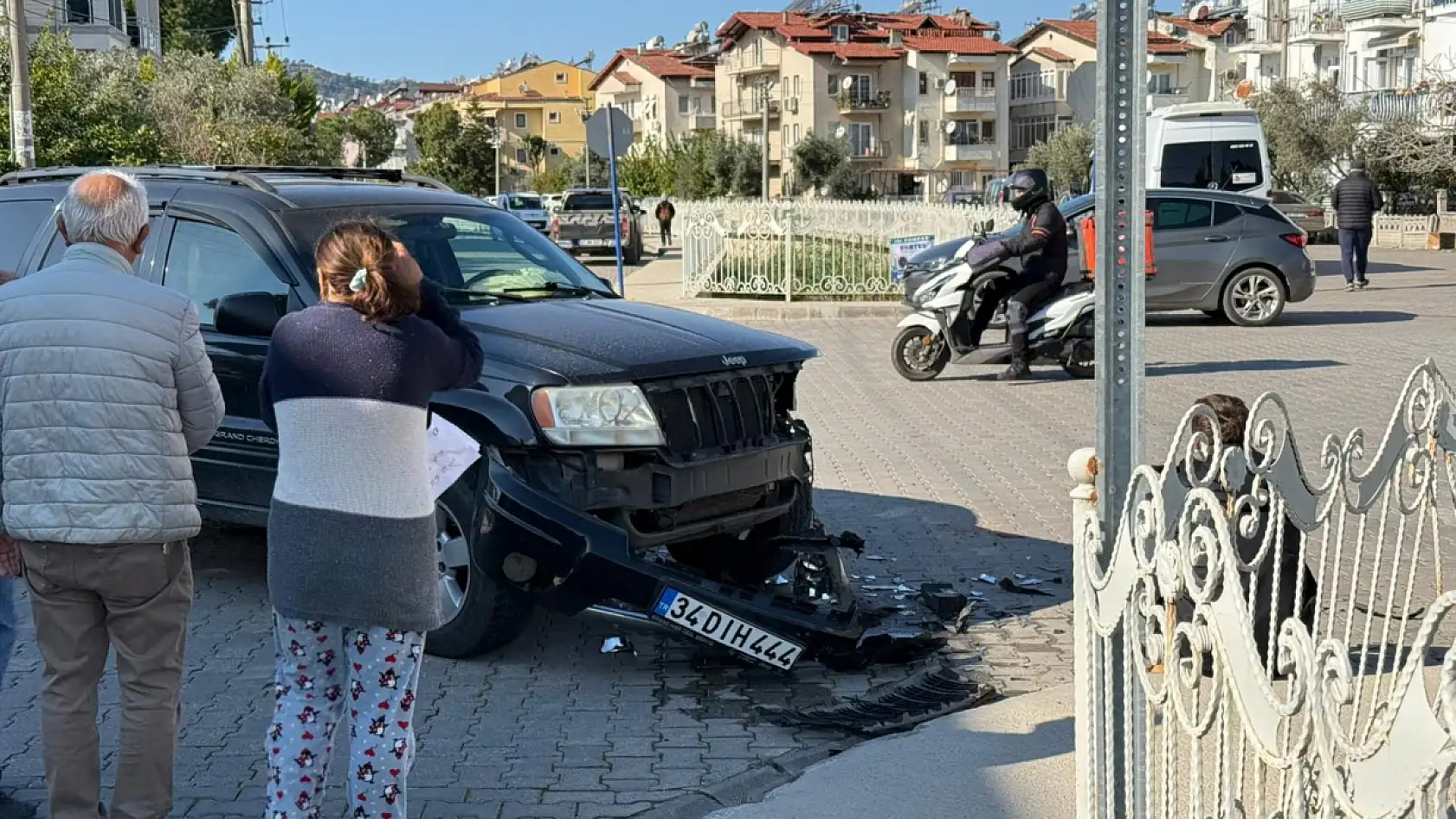 Fethiye'de yol verme anlaşmazlığı maddi hasarla sonuçlandı
