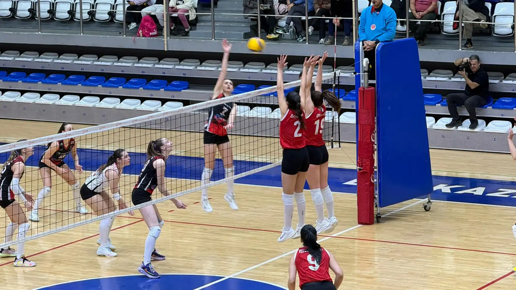 Fethiye Zirve Spor Kulübü Play-Off Yolunda Kritik Maçı Kazandı