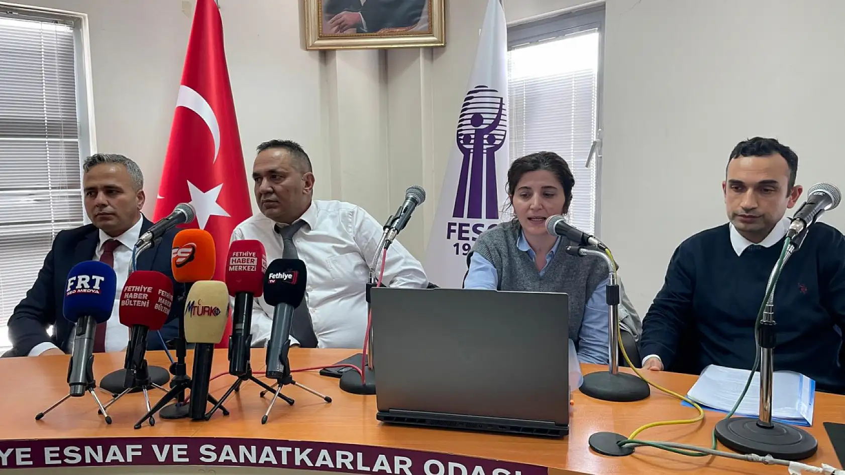 Fethiye'de esnafa 2026 vergi süreci anlatıldı: Basit usulden gerçek usule geçişin detayları masaya yatırıldı