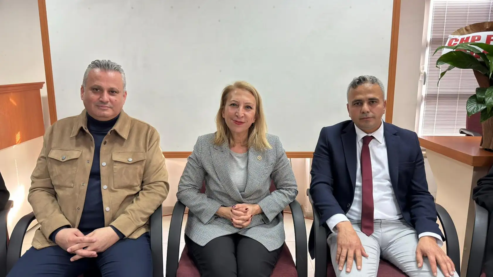 CHP Muğla Milletvekili Derici'den Fethiye esnafına destek vurgusu