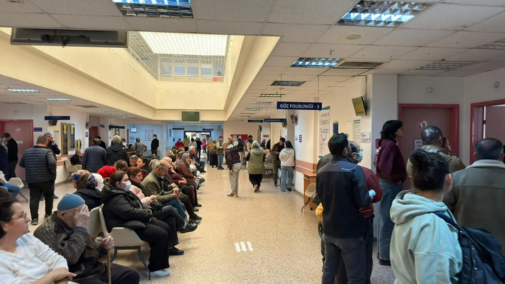 Fethiye'de soğuk hava hastaneleri doldurdu