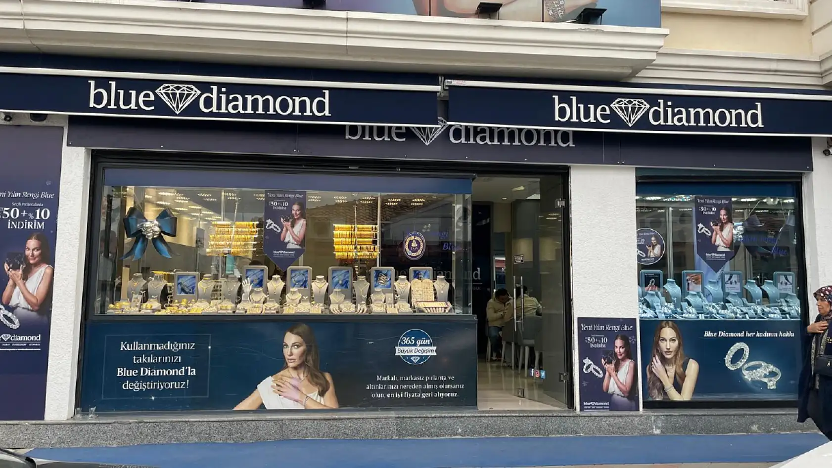 Fethiye'de altına yoğun ilgi: Gram altın 6 Bin 900 seviyelerinde