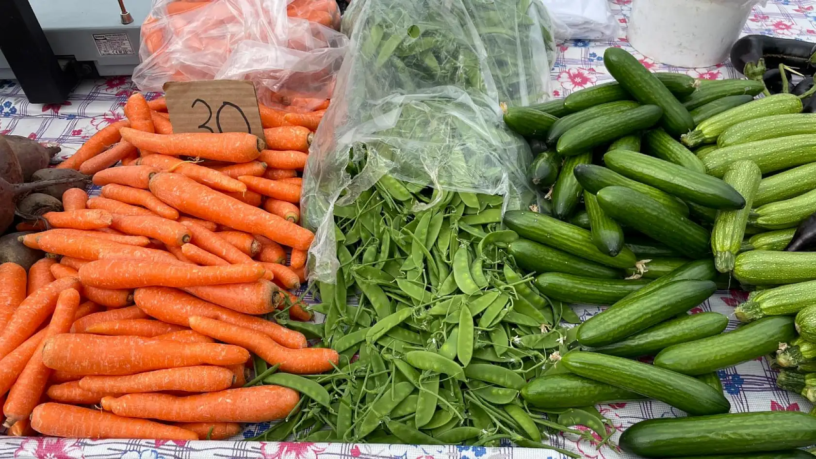 Fethiye Taşyaka Perşembe Pazarı'nda sebze fiyatları