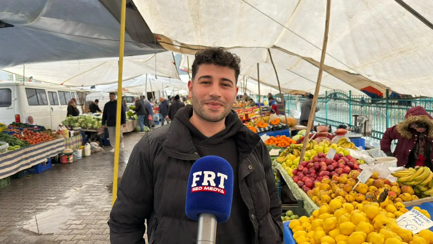 Fethiye Cuma Pazarı'nda meyve bereketi var ama alım azaldı: Ayva rekora koşuyor