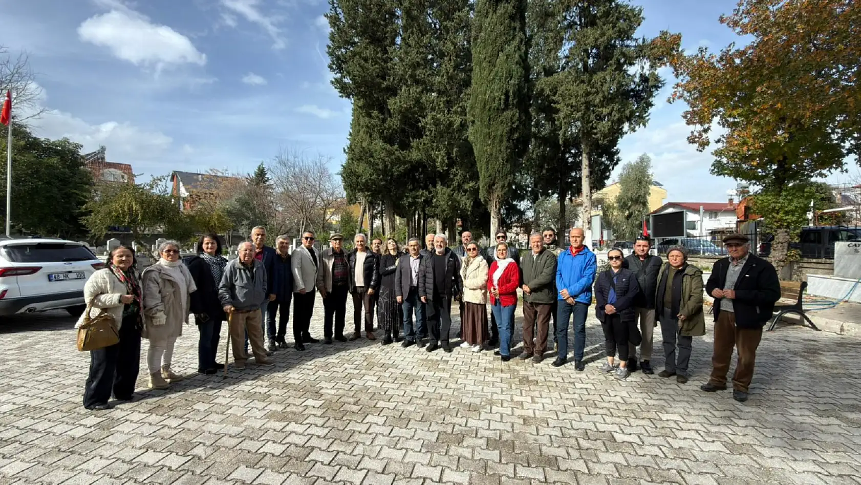 Fethiyeli Bağlama Ustası Hamdi Özbay Vefatının 9. Yılında Dualarla Anıldı
