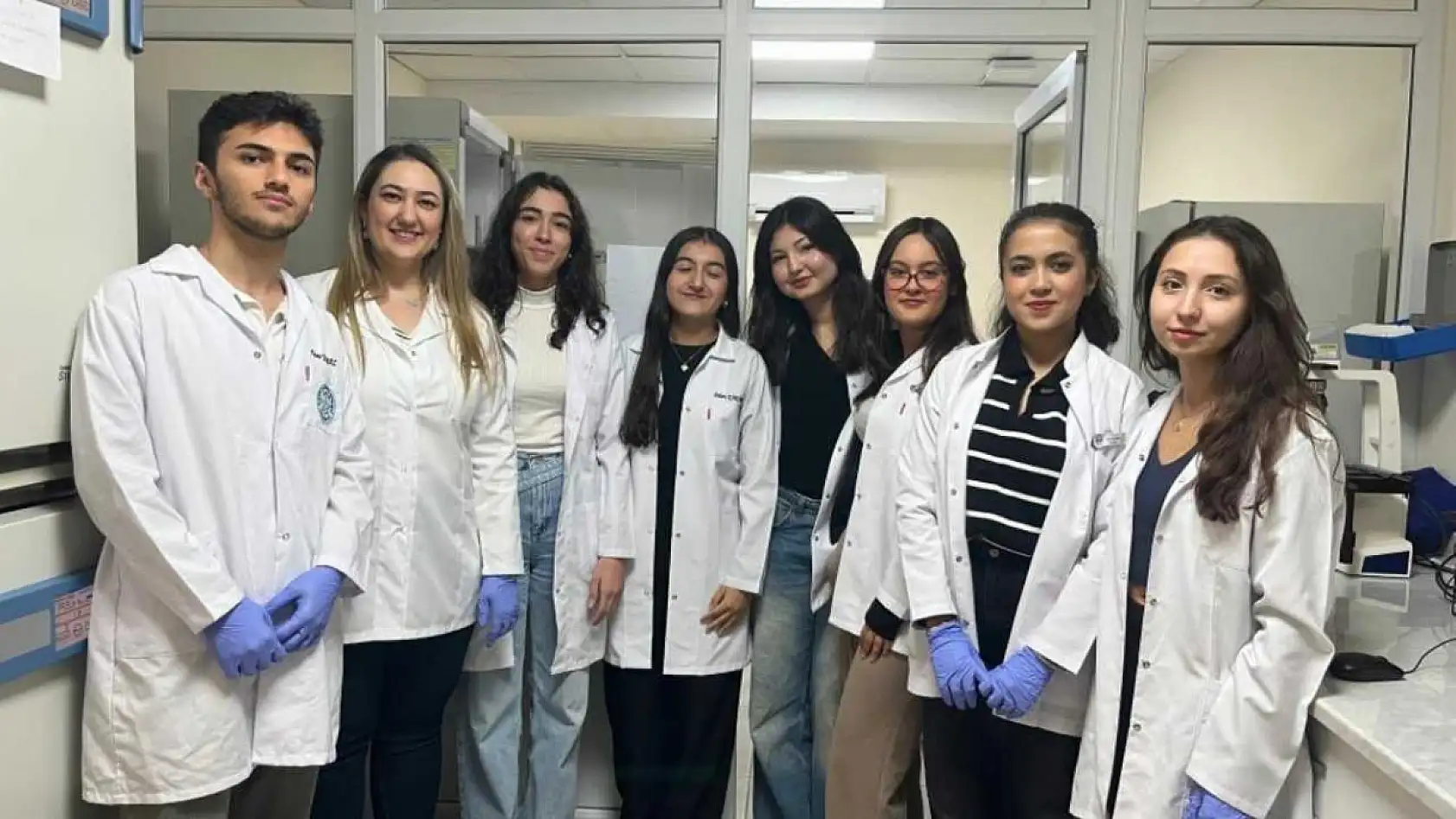 Parkinson'da bağırsak- beyin iletişimi çip üstü organ teknolojisiyle araştırılıyor