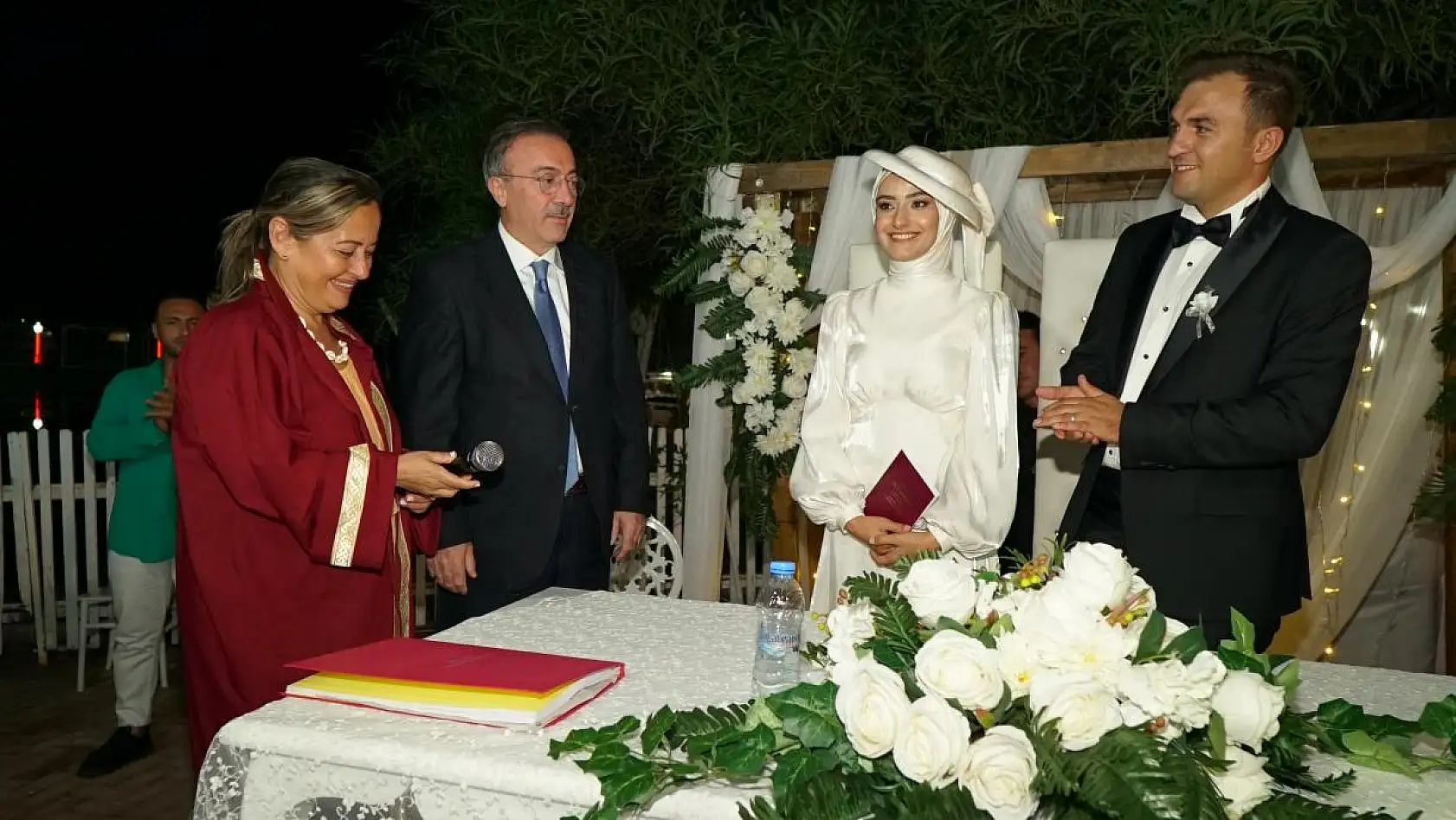 Kurt ile Çelik Çiftinin Dillere Destan Düğünü