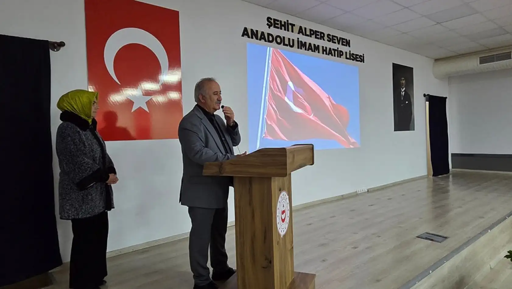 Seydikemer'de İstiklal Marşı'nı güzel okuma yarışması