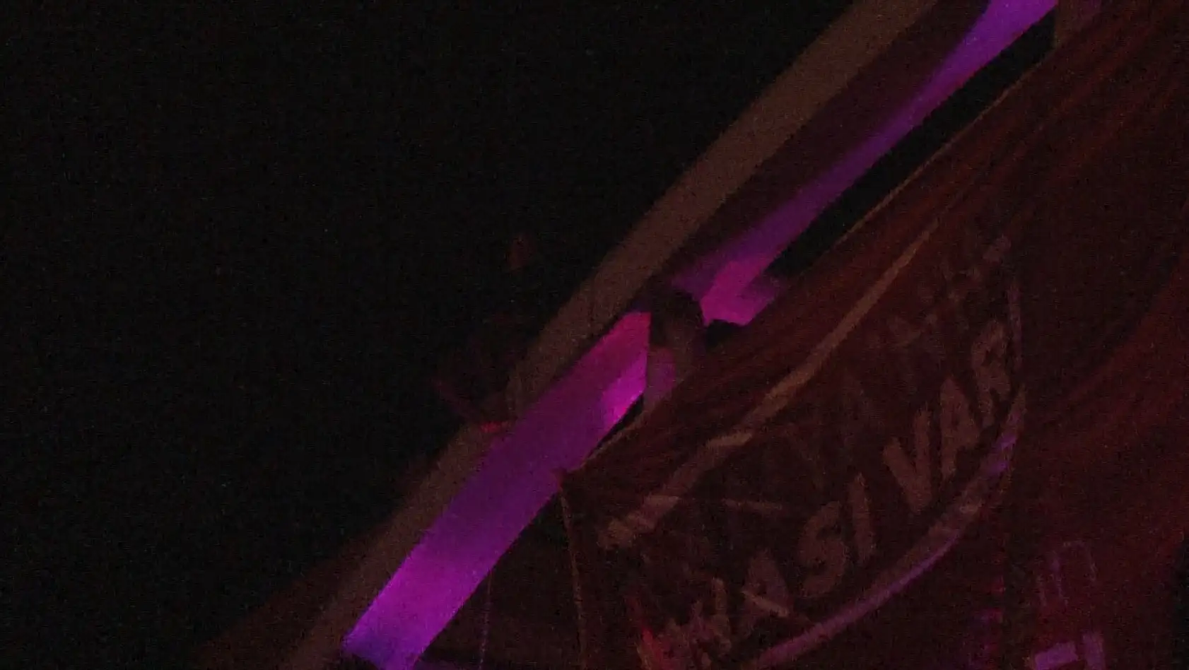 İntihar etmek için çıktığı üst geçitten düşerek öldü