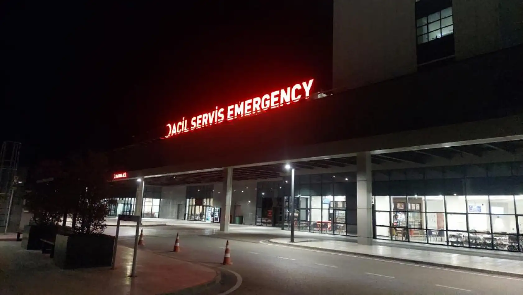 Aile katliamı: Eşini ve 5 yaşındaki çocuğunu öldürdükten sonra intihar etti