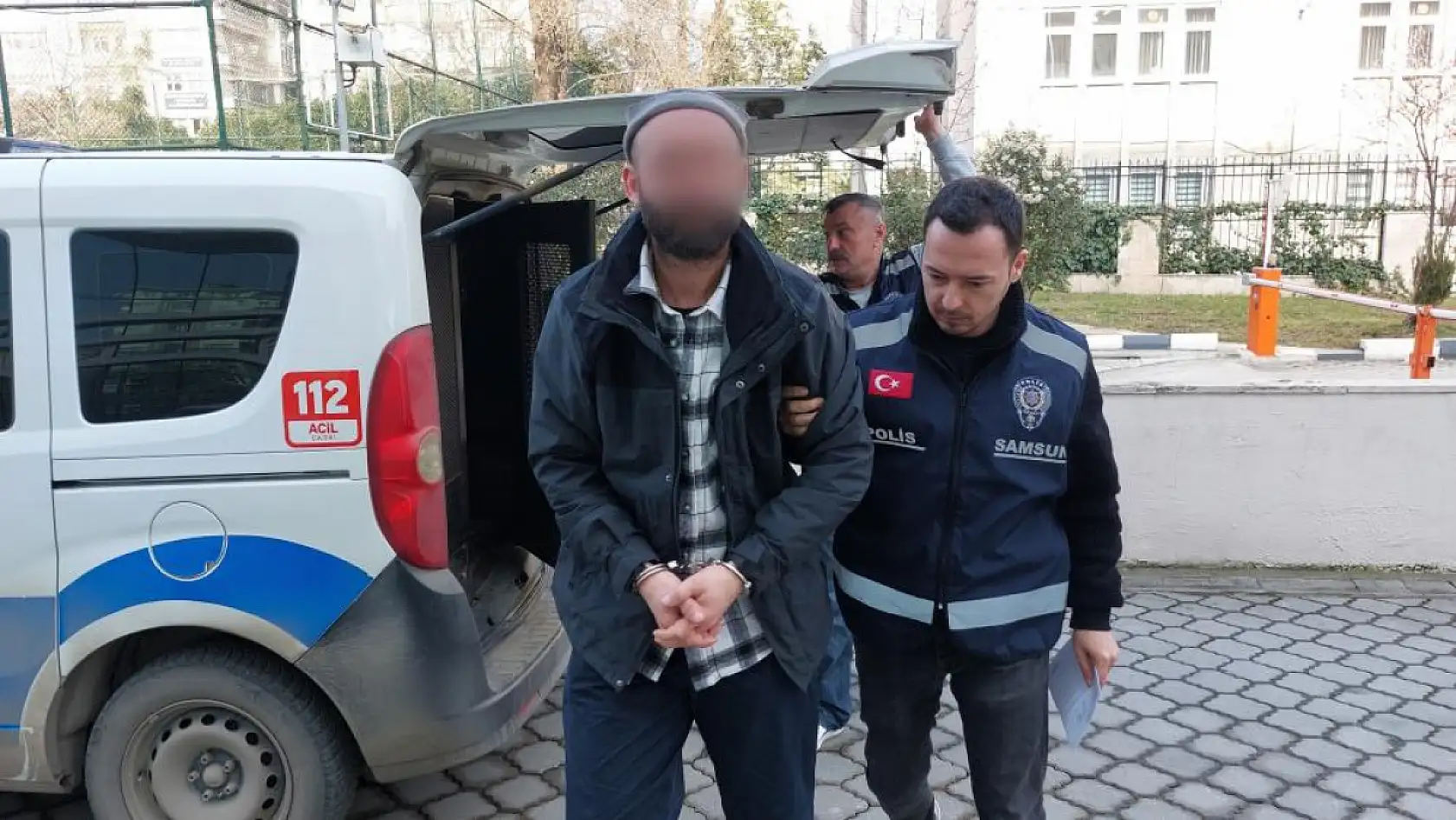 Eşini darptan adliyeye sevk edilen koca, 'Çıkınca öldüreceğim' deyince tutuklandı