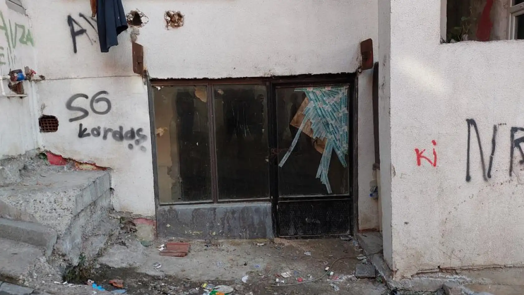 Korkunç Cinayet! Maaşını çekmeye giden yaşlı adamı öldürüp 4 gün babasının evinin bodrumunda sakladı
