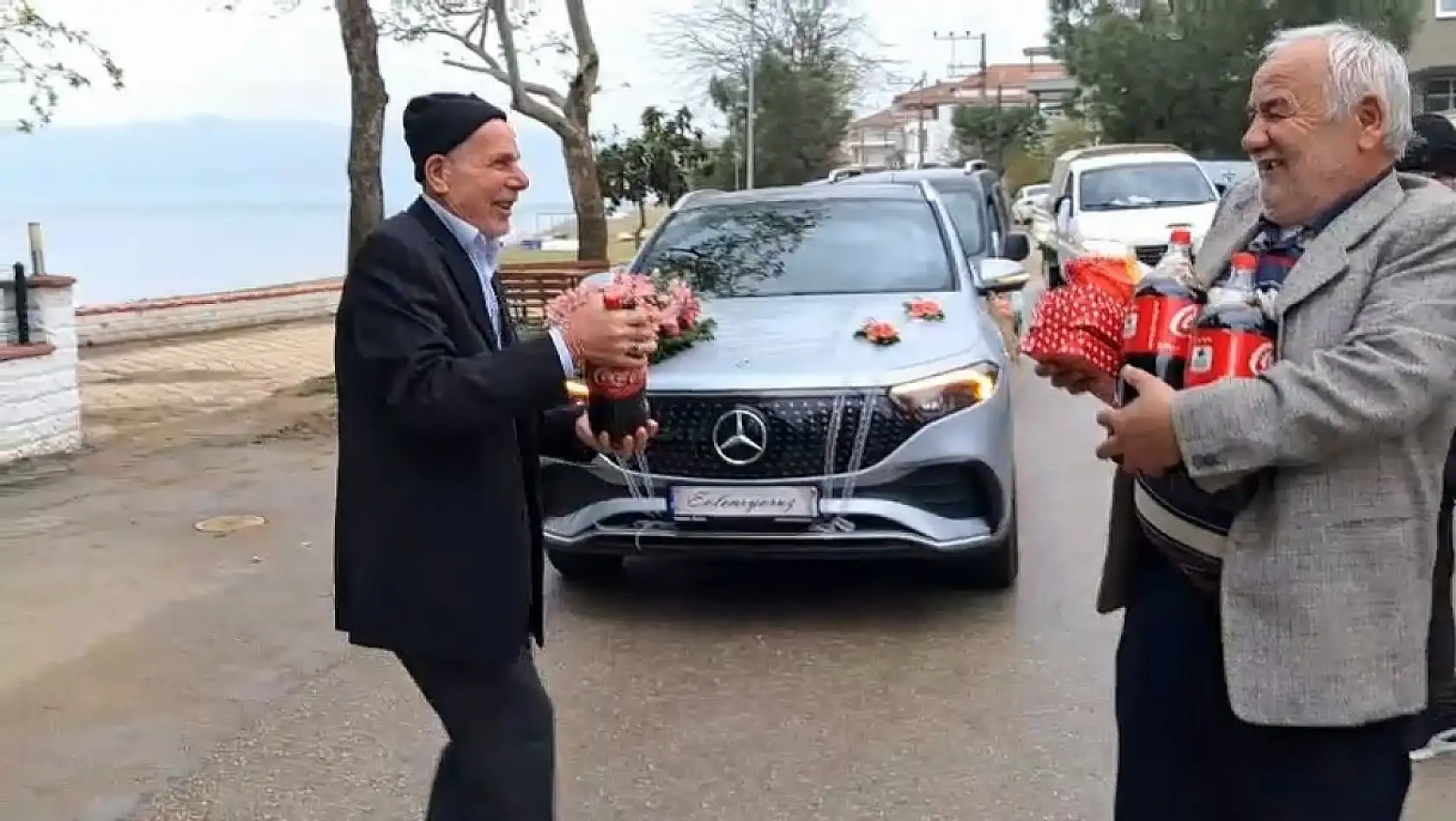 Ketçaplı mayonezli yumurtalı damat