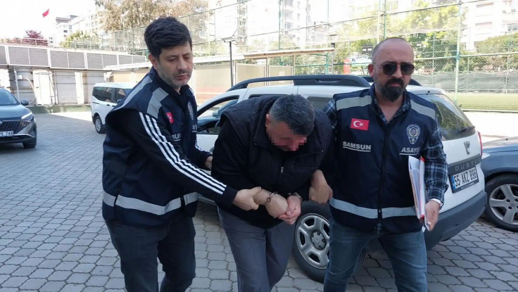 16 yaşındaki çocuk sokak ortasında kuzenini vurdu: Baba: 'Ben dedim vur diye'