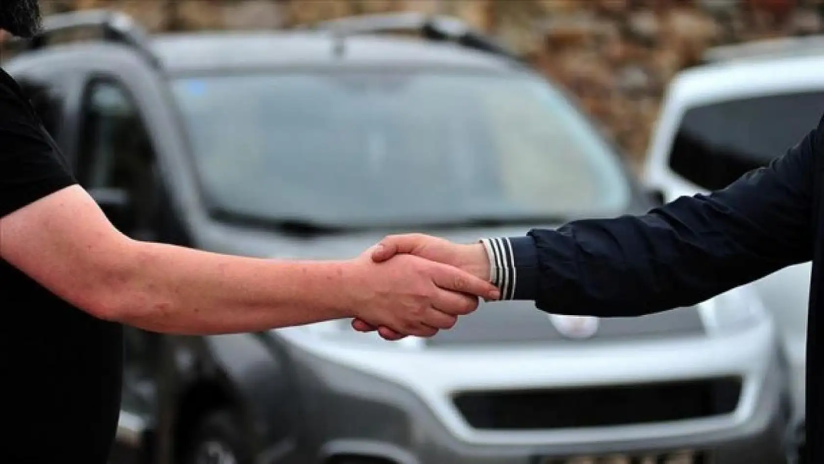 İkinci el araç almayı düşünenler dikkat! Uzmanı uyardı!