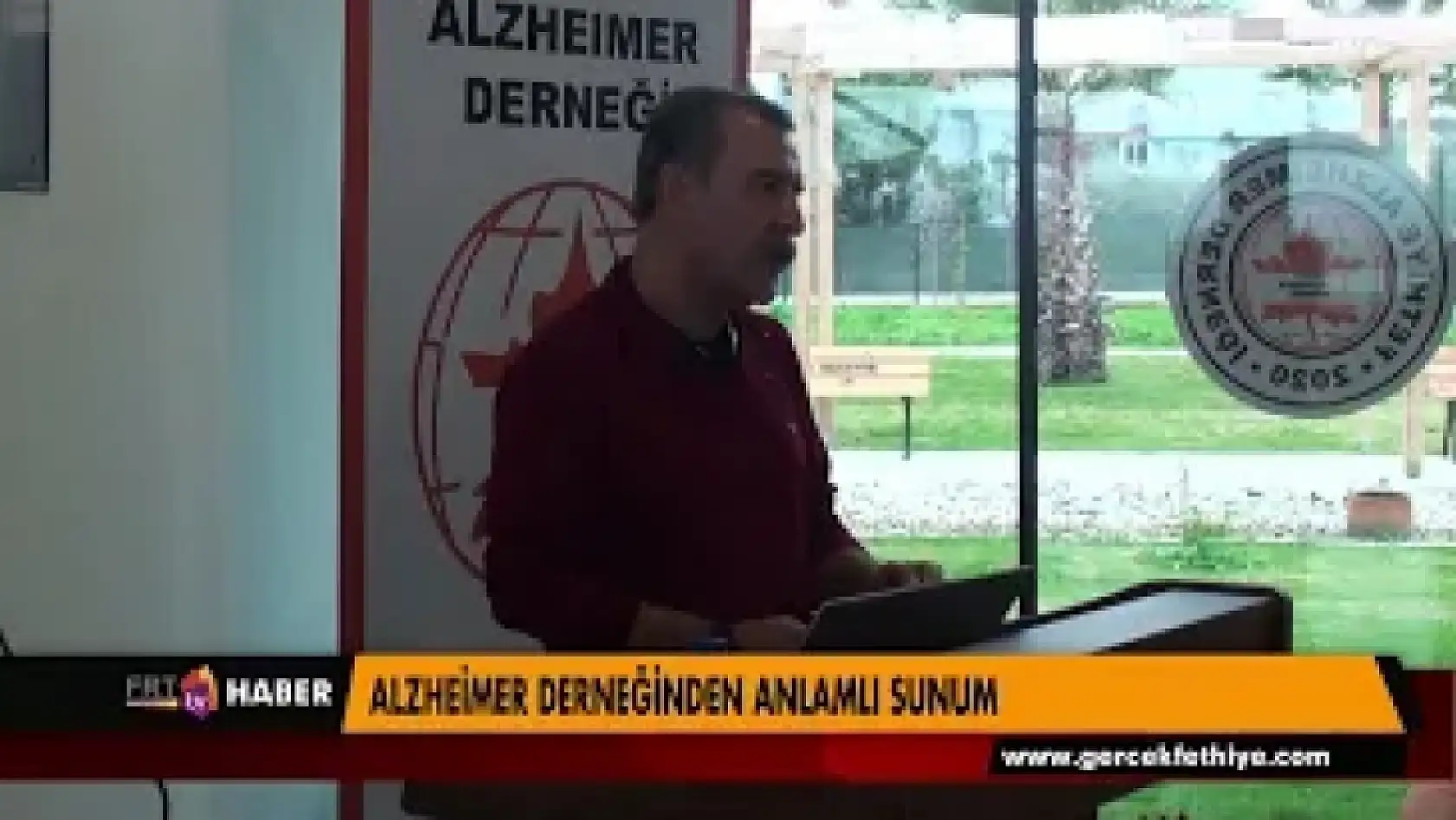 ALZHEİMER DERNEĞİNDEN ANLAMLI SUNUM