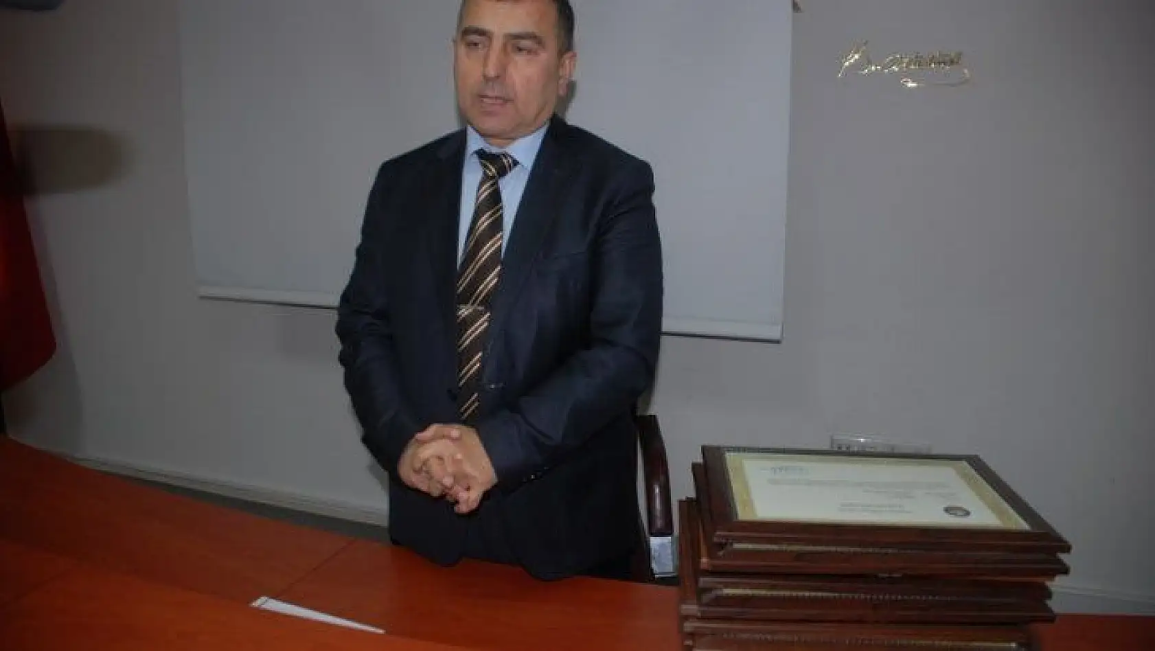 Başarılı Bürokratlara Başarı Belgesi