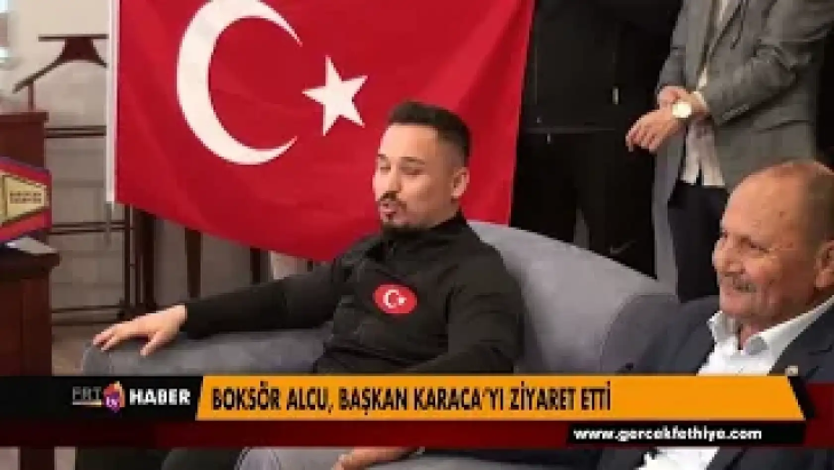 BOKSÖR ALCU, BAŞKAN KARACA'YI ZİYARET ETTİ