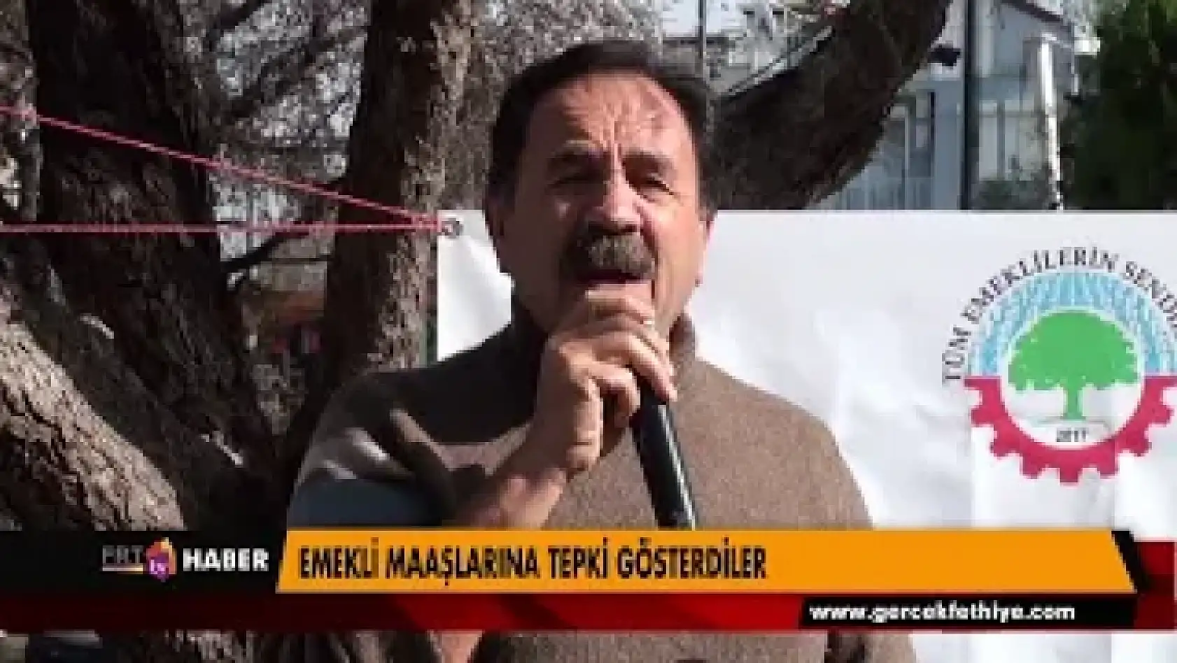 EMEKLİ MAAŞLARINA TEPKİ GÖSTERDİLER