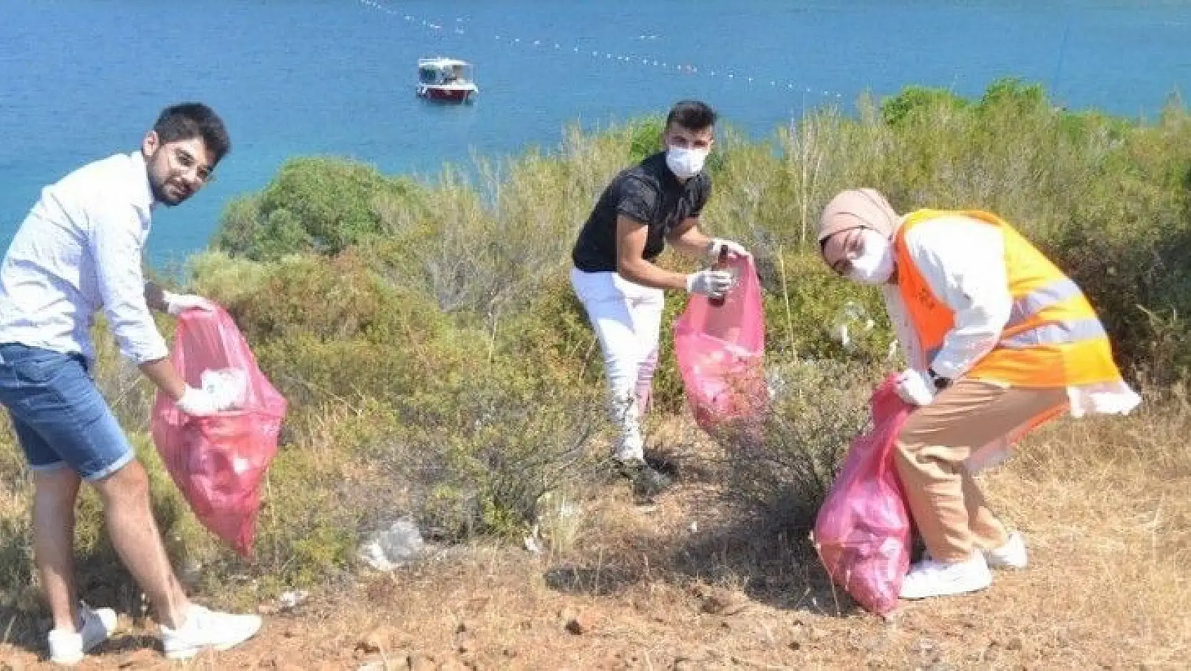 Fethiye Ak Parti Gençlik Kollarından Çevre Temizliği