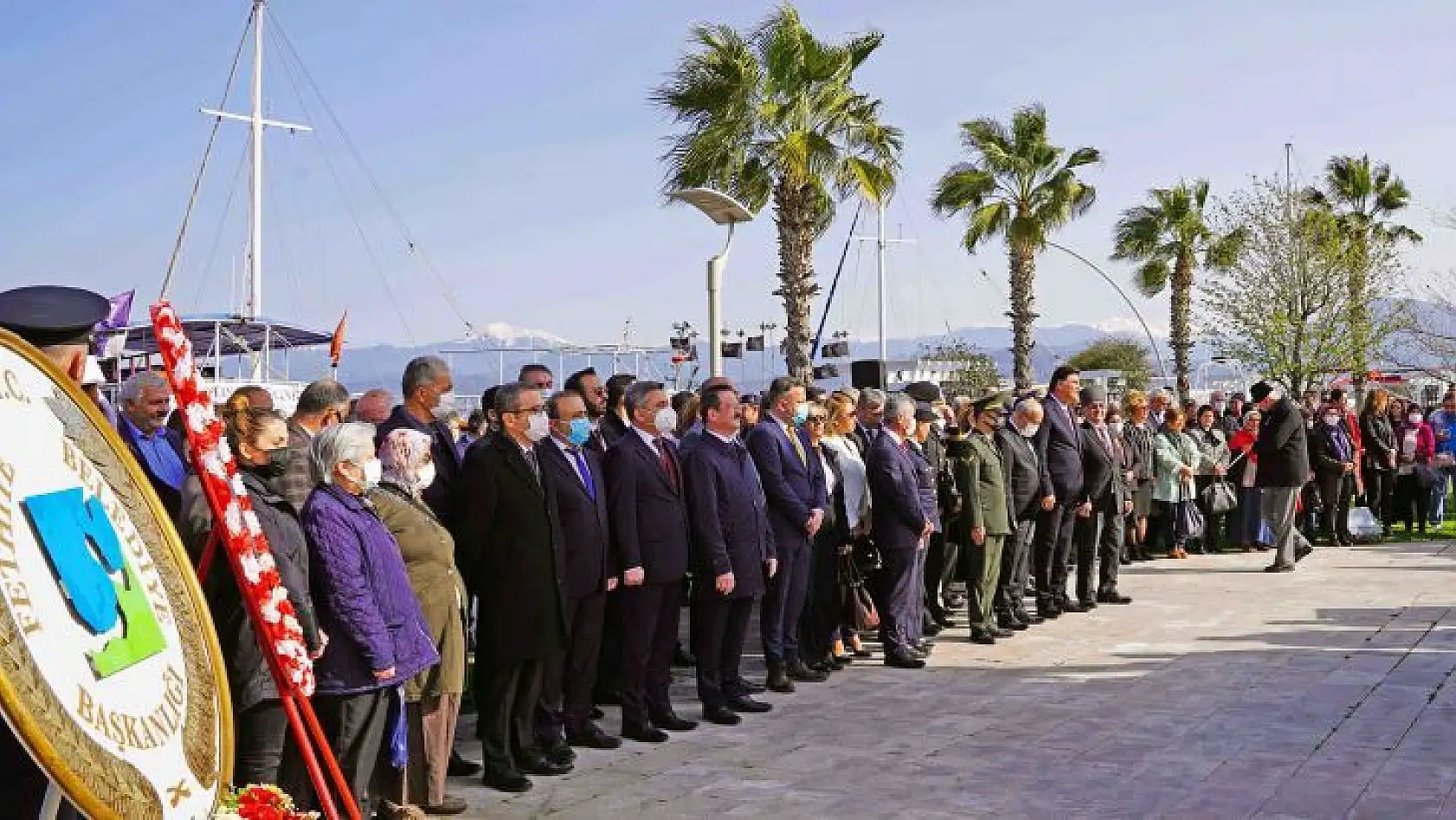 Fethiye şehitlerini andı, zaferini kutladı