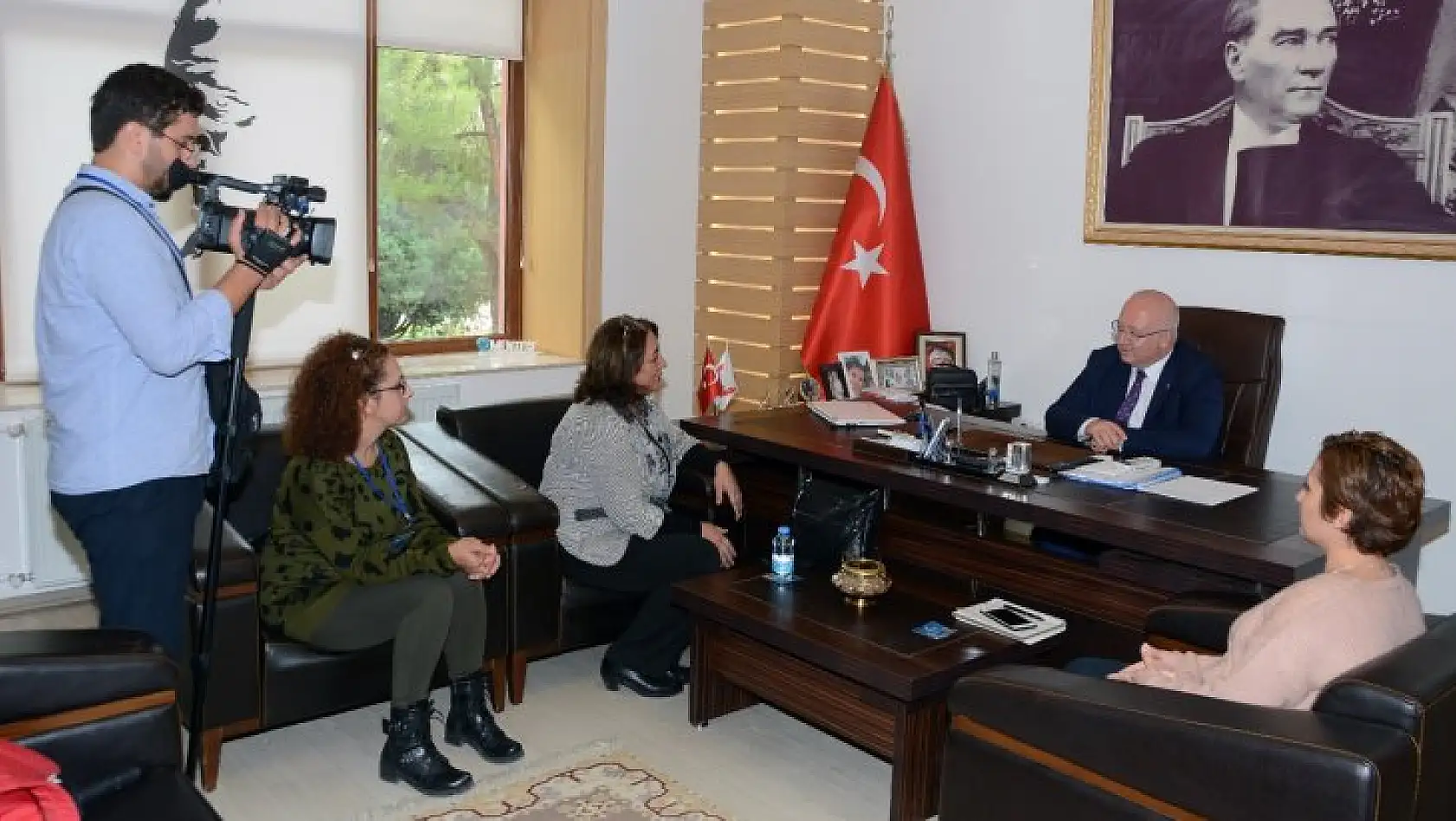 Gümüş, ''Yerel basına çok önem veriyoruz''