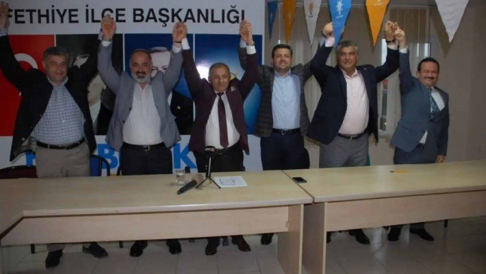 İlçe başkan aday adayları tanıtıldı