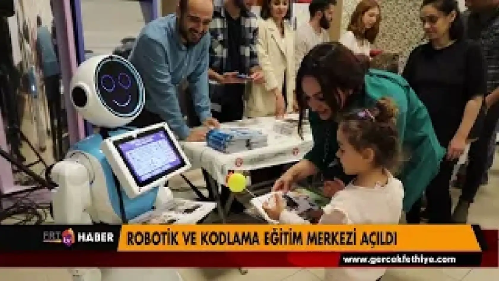 ROBOTİK VE KODLAMA EĞİTİM MERKEZİ AÇILDI