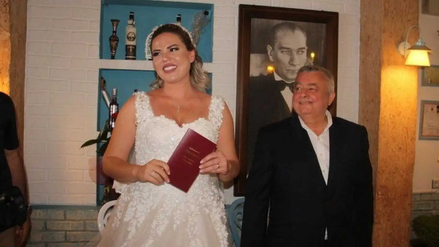 Ünlü Profesör Fethiye'de Dünya Evine Girdi