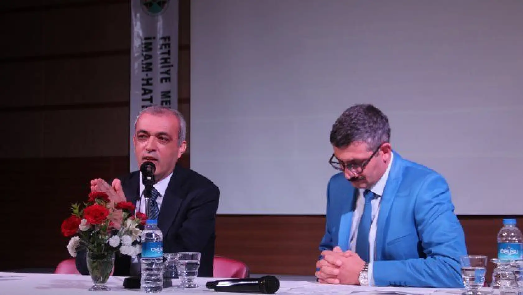 ''Yapay Zeka ve Yapay Arı Kolonisi''