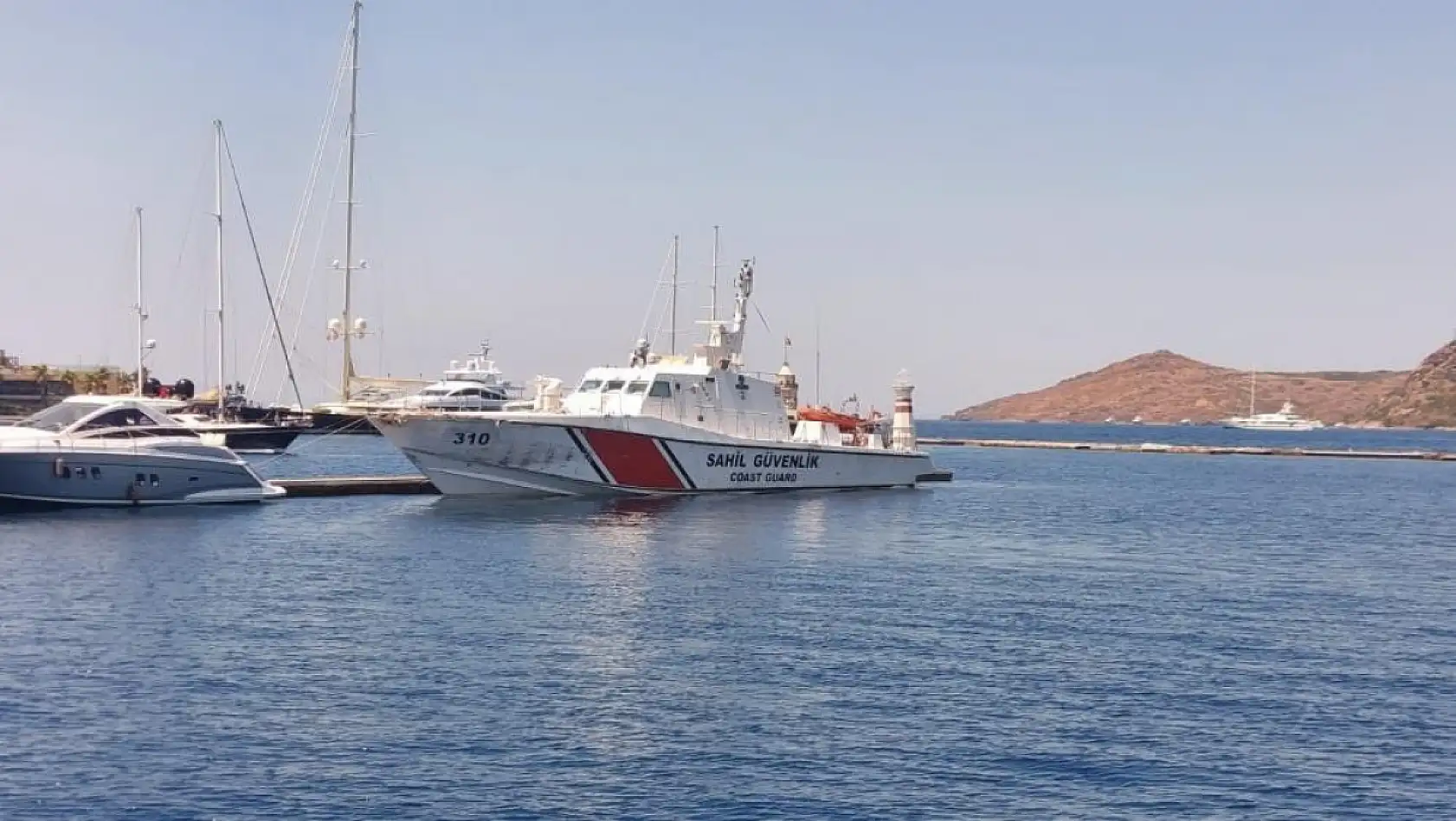 Bodrum açıklarında film gibi operasyon: Lüks yatta 86 kilo uyuşturucu