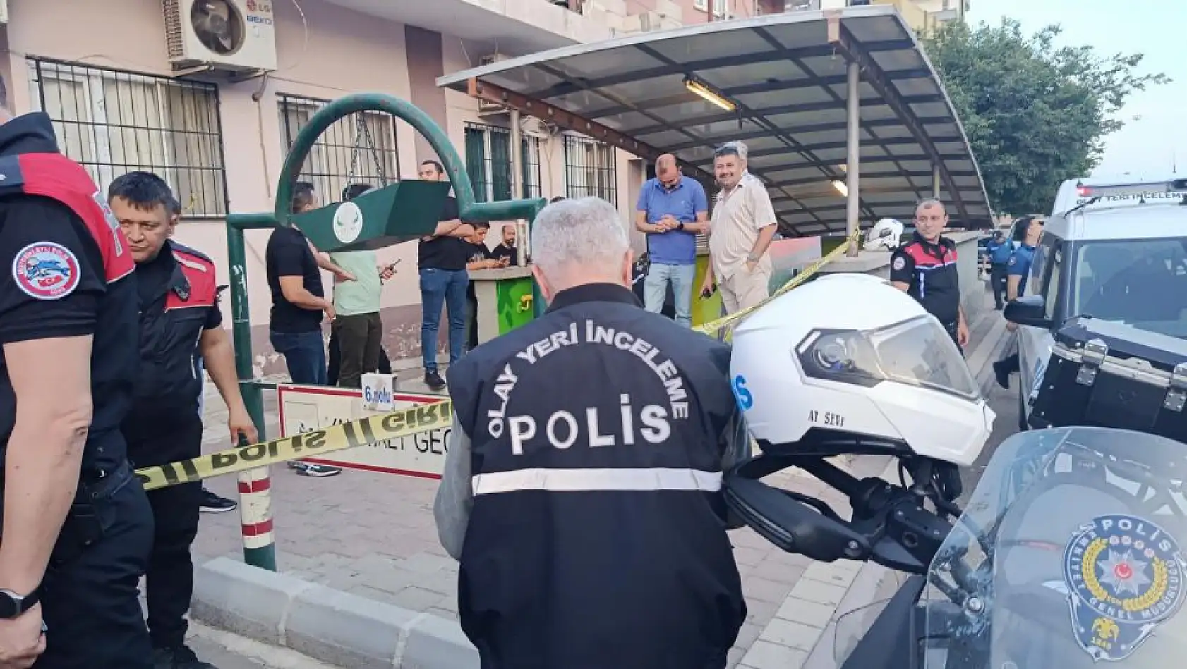 Boşandığı karısını öldürdü, 'Amacım eşim ya da oğluma zarar vermek değildi' dedi