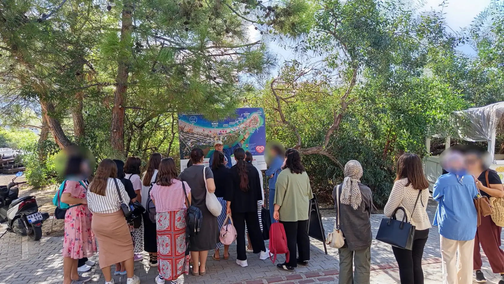 Ölüdeniz'de Çocuk Esirgeme Kurumu'ndan Gelen Çocuklar Denizin Keyfini Çıkardı