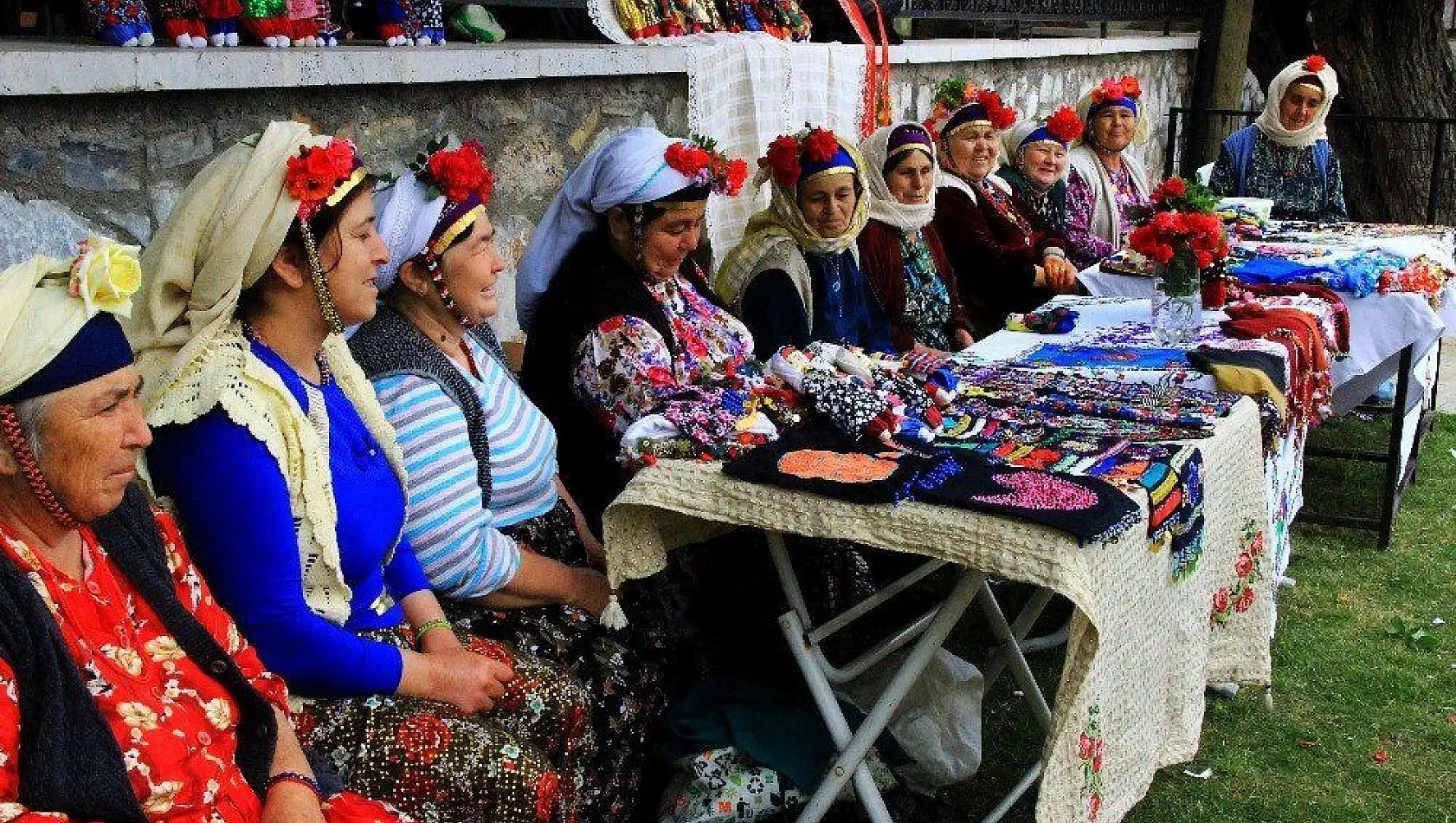 Bez bebekler Mikrokredi ile dünyaya açıldı