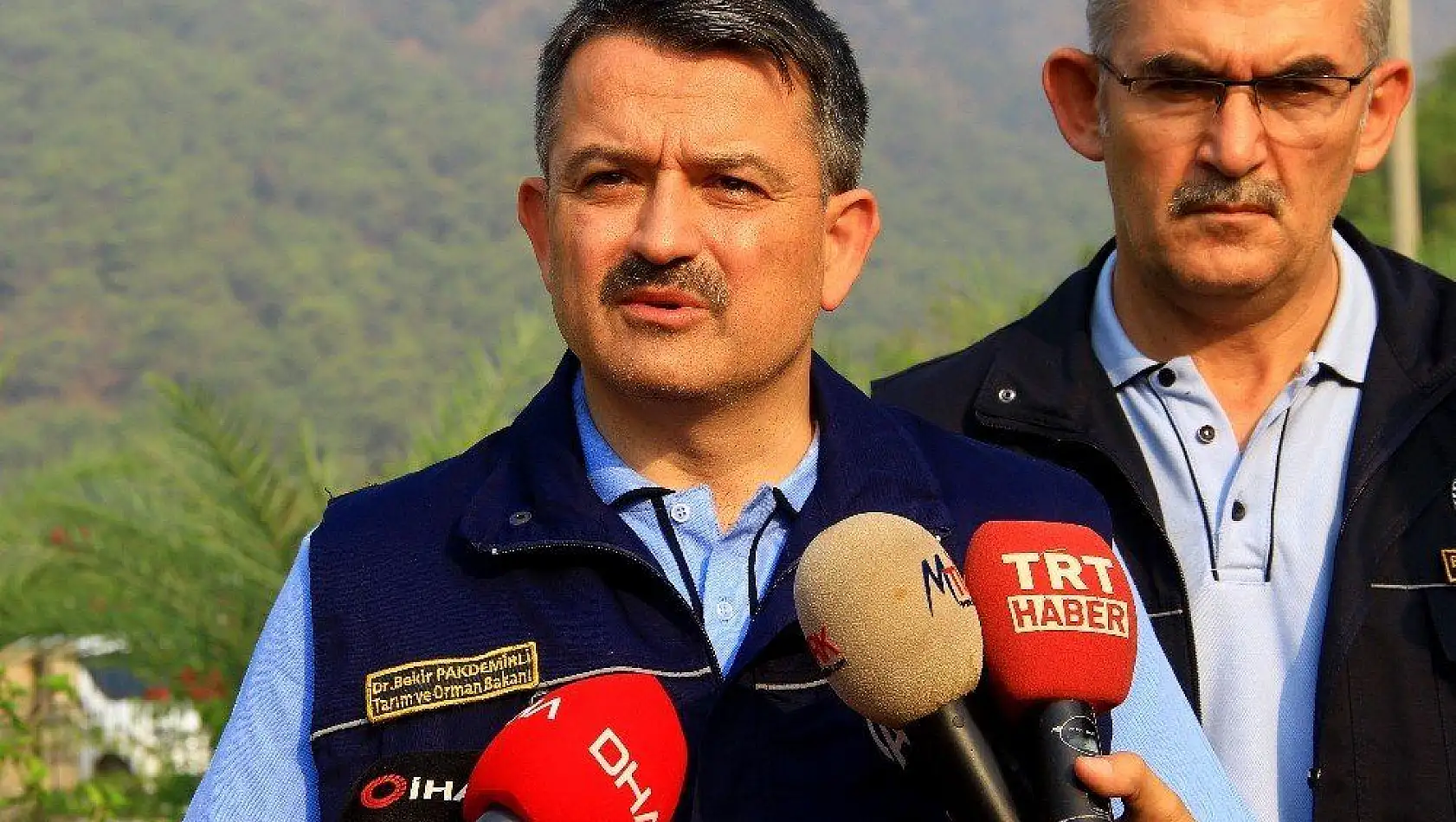 Bakan Pakdemirli: 'Yangına müdahale süresini 10 dakikaya indireceğiz'