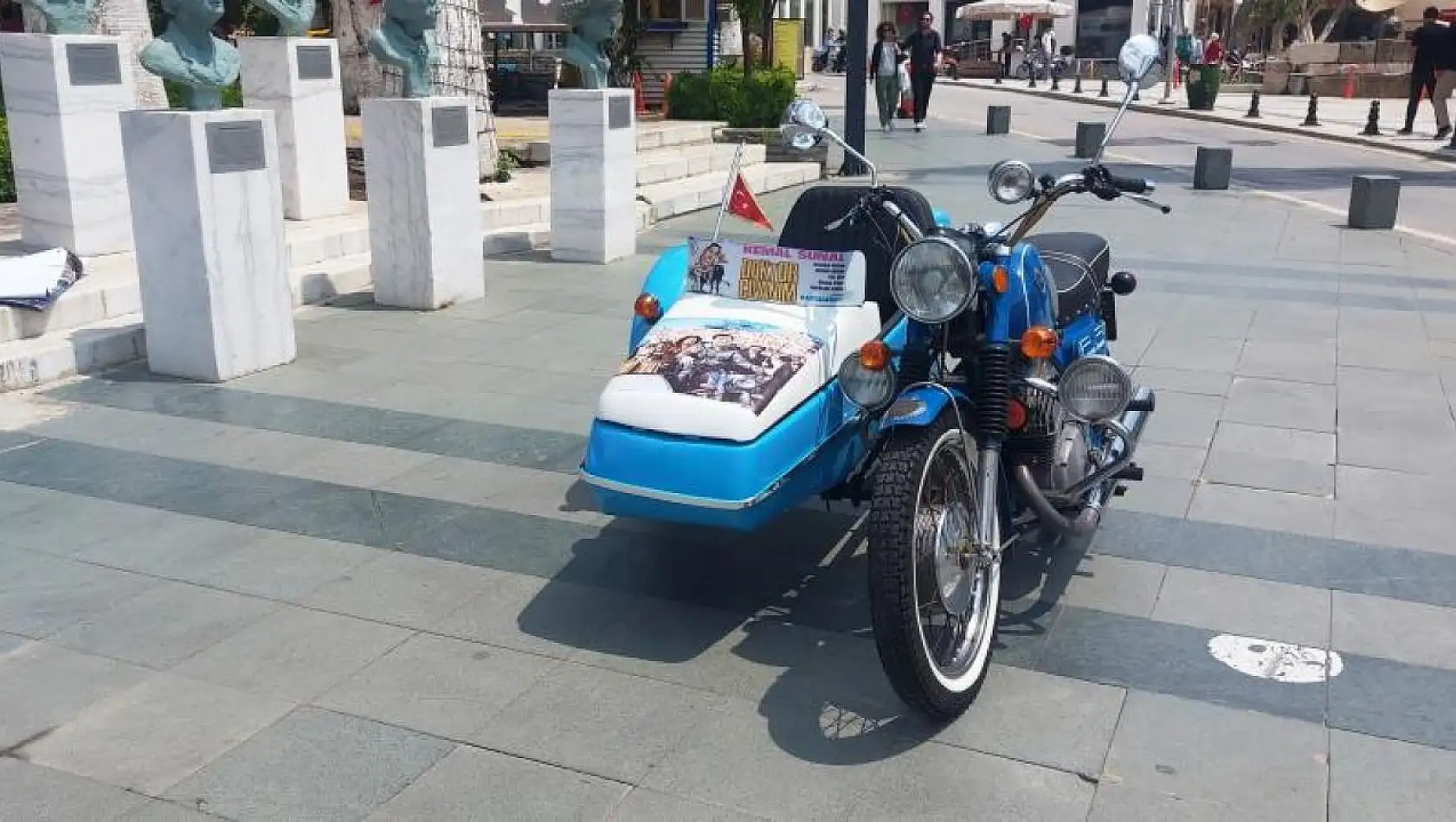 41 yıl aradan sonra tekrar görünce duygusal anlar yaşadı