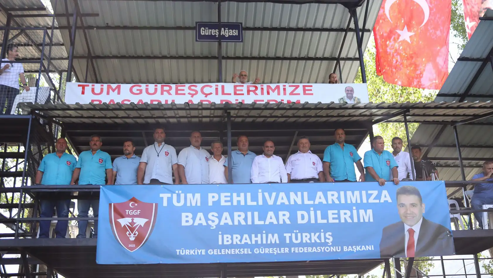 Başkan Akdenizli'den Selamlama Turu