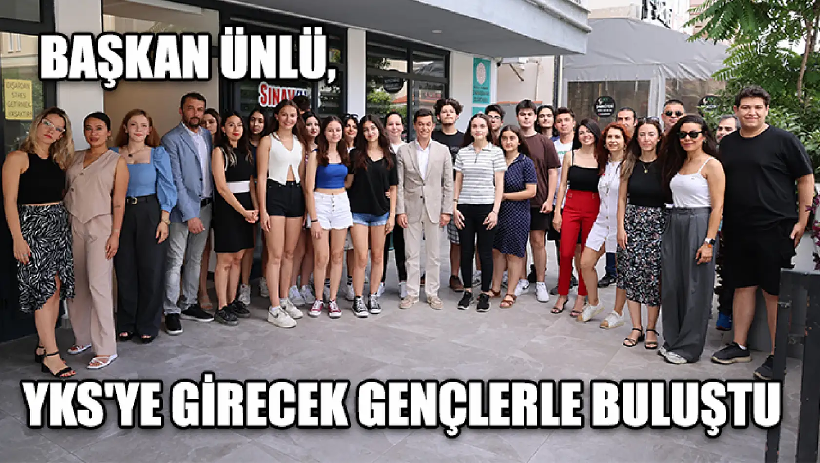 Başkan Ünlü, YKS'ye girecek gençlerle buluştu