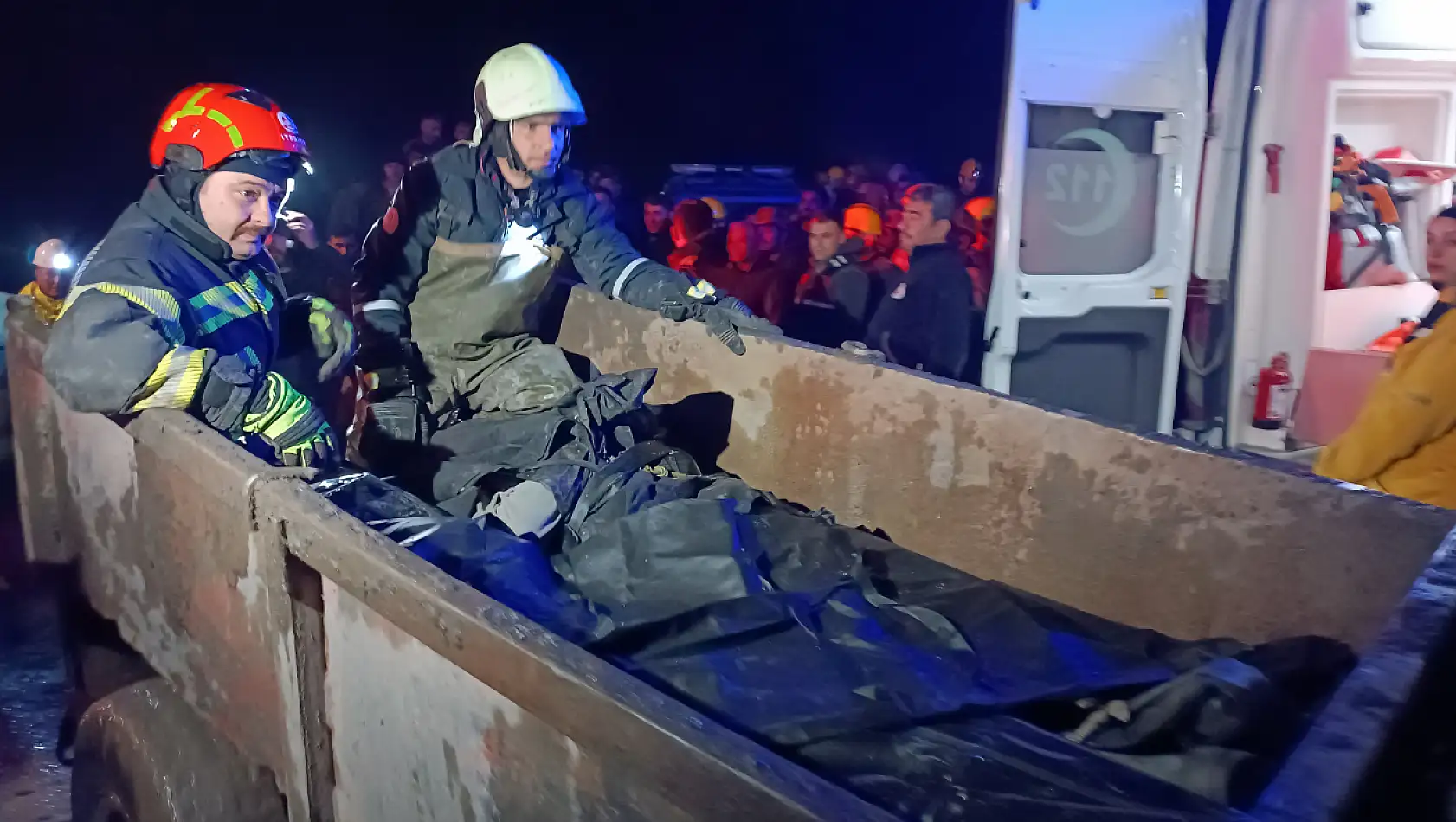 Bin 100 Metredeki Göçükte Hayatını Kaybeden 2 Madencinin Cenazelerine Ulaşıldı