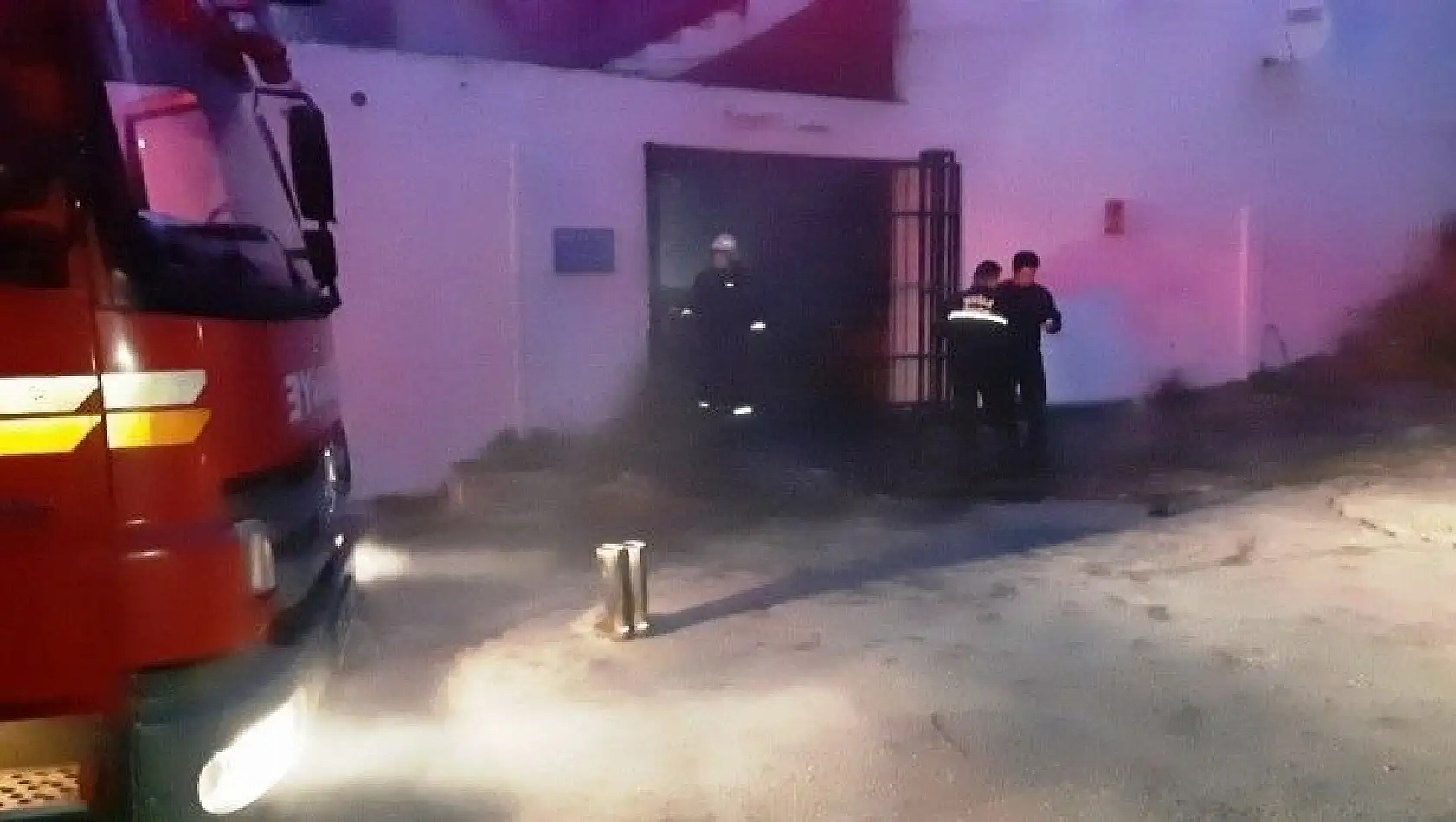 Bodrum'da iş yeri yangını