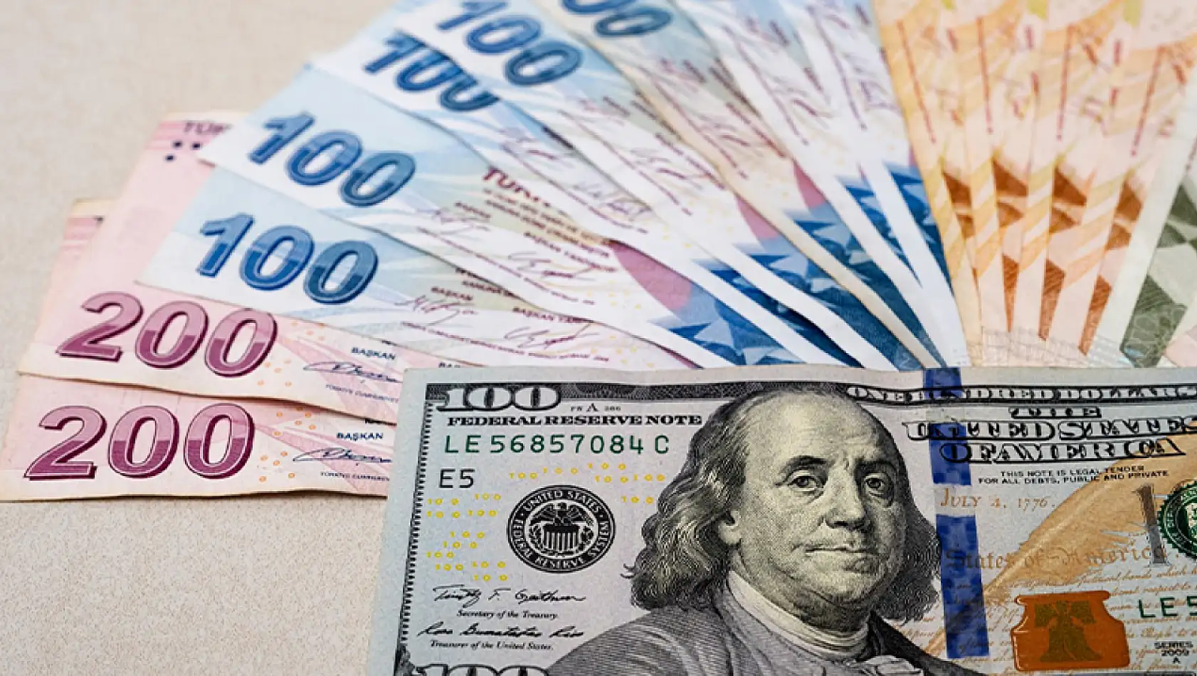 Dolar Ne Kadar? Bugün Dolar Kuru - Güncel Döviz Fiyatları ve Dolar Kuru Analizi