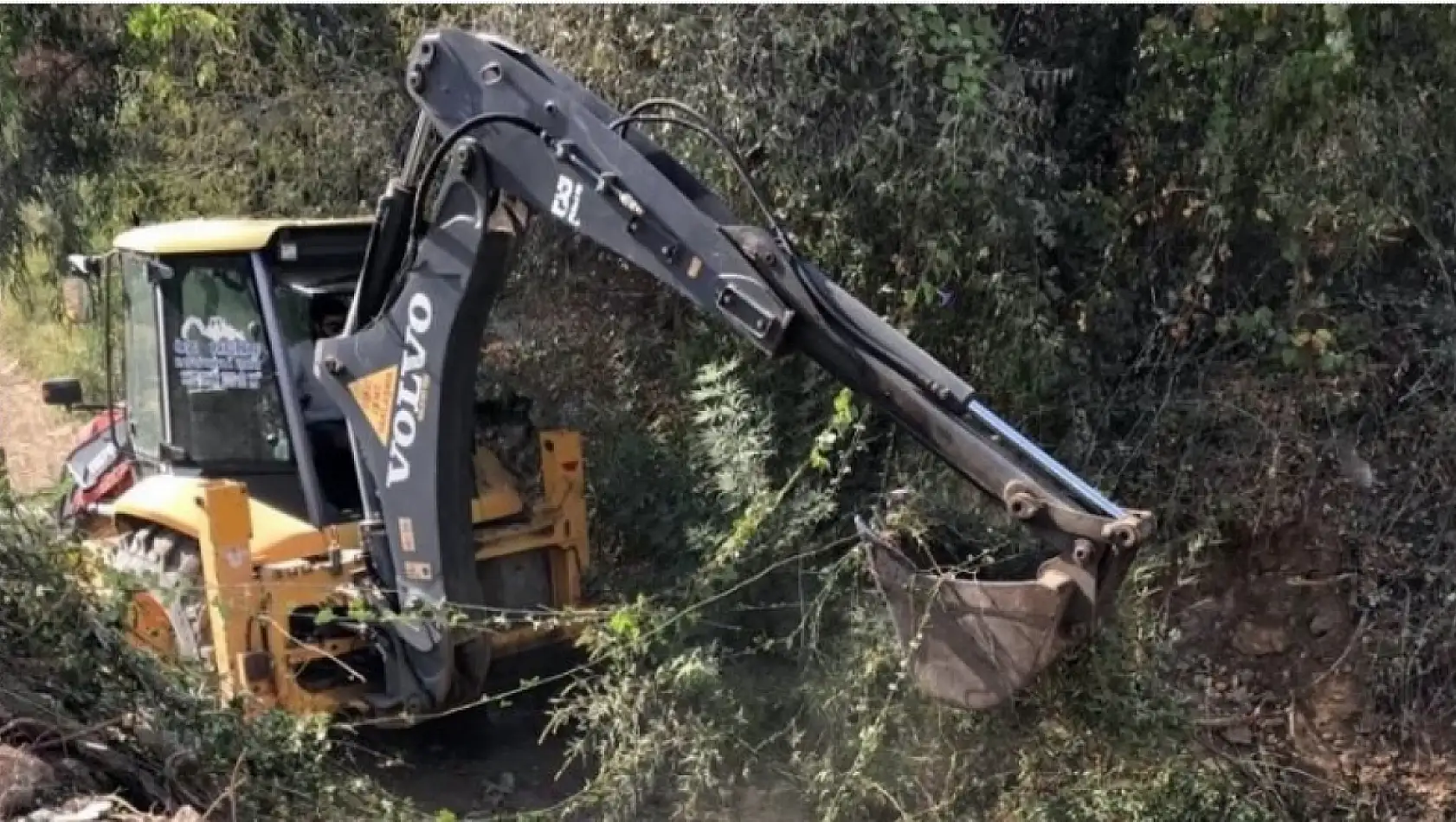 Büyükşehir, Muğla'da 1200 Kilometre Dere Temizliği Yaptı