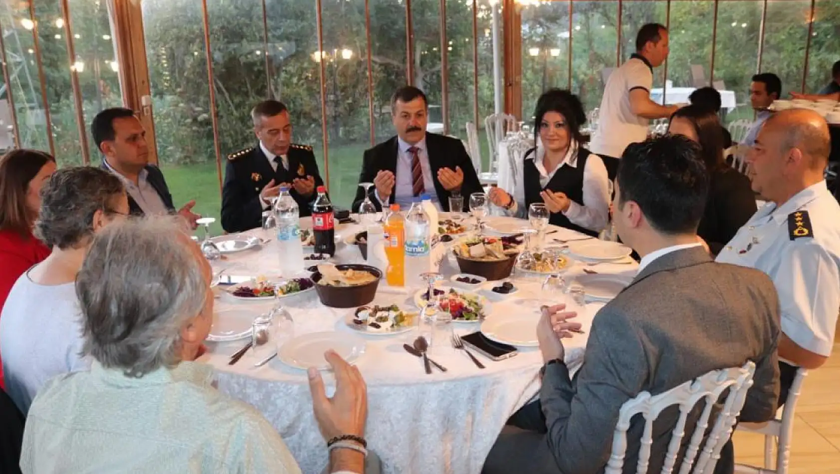 Dalaman'da polislerden iftar yemeği