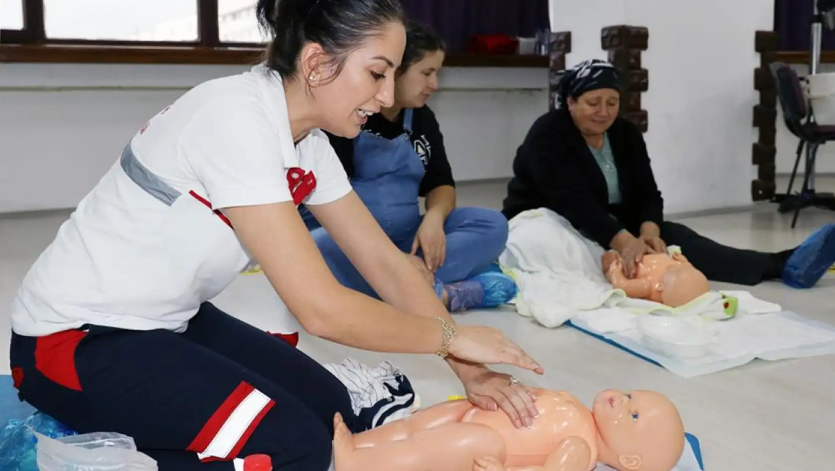 Doğuma hazırlık kursu açıldı