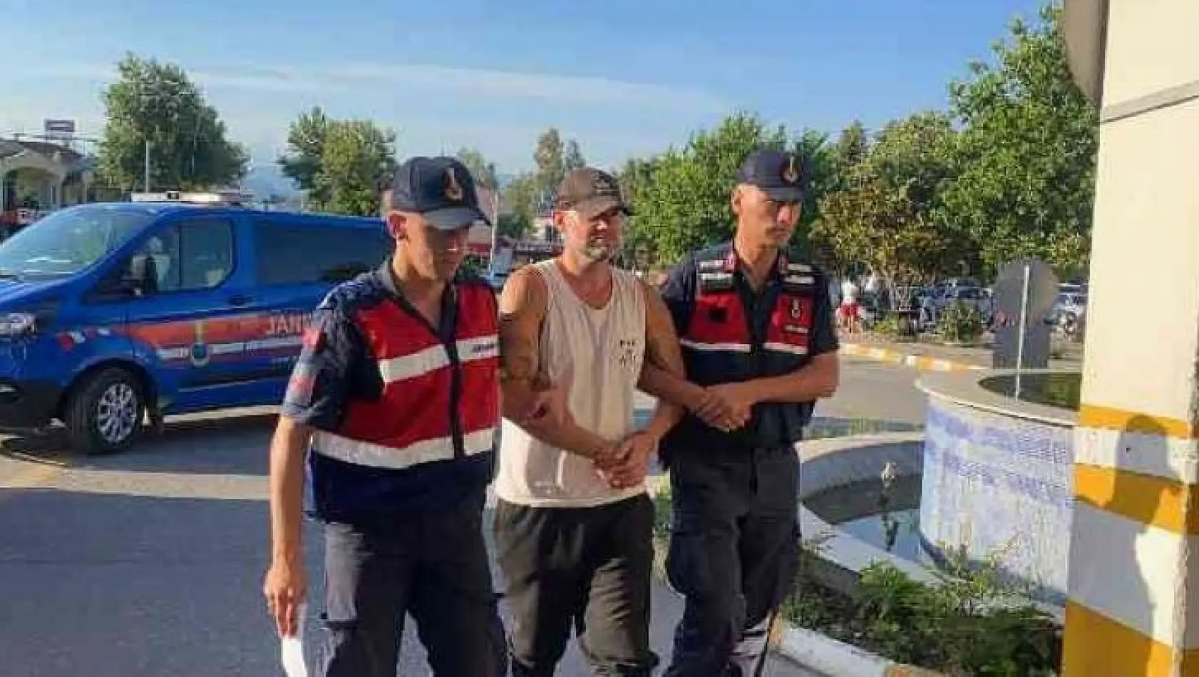 Fethiye uyuşturucu operasyonunda yakalanan ABD'li tutuklandı